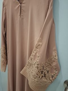 (Category: ) located in . Submitted by auntysha_preloved (Listing ID 1443989259, Image 1). Description: .