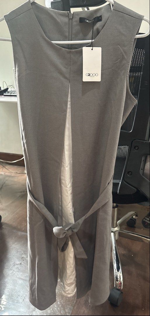 G2000 Grey Sleeveless Belted Dress (Category: Dresses) located in Manila. Submitted by changli2 (Listing ID 1443992423, Image 1). Description: - Grey sleeveless dress from G2000 - Includes a matching fabric belt - Concealed back zipper - Fully lined - Ideal for office wear or smart casual events - Selling because it's no longer my style.
