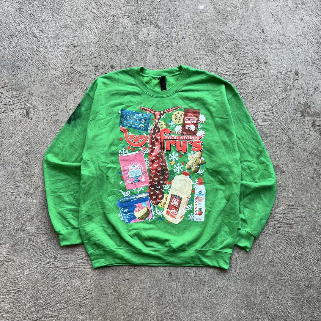 Gildan Crewneck (Category: Coats, Jackets and Outerwear) located in Batangas. Submitted by _thriftxplug (Listing ID 1443914439, Image 1). Description: Gildan Crewneck Size: Large to XL Width 23 x 29 Length Washable stain Excellent condition Mine: ₱250.