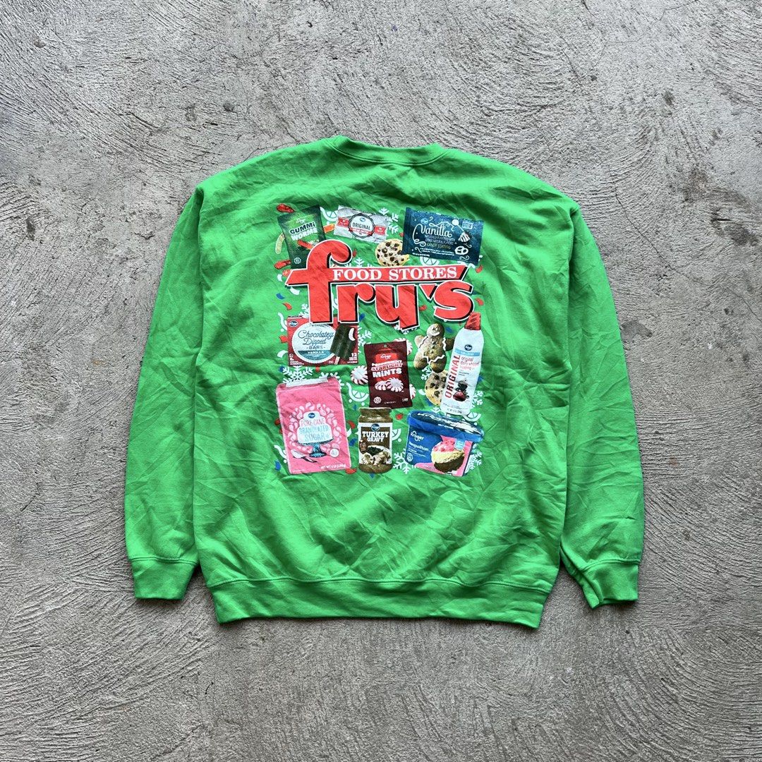 Gildan Crewneck (Category: Coats, Jackets and Outerwear) located in Batangas. Submitted by _thriftxplug (Listing ID 1443914439, Image 2). Description: Gildan Crewneck Size: Large to XL Width 23 x 29 Length Washable stain Excellent condition Mine: ₱250.