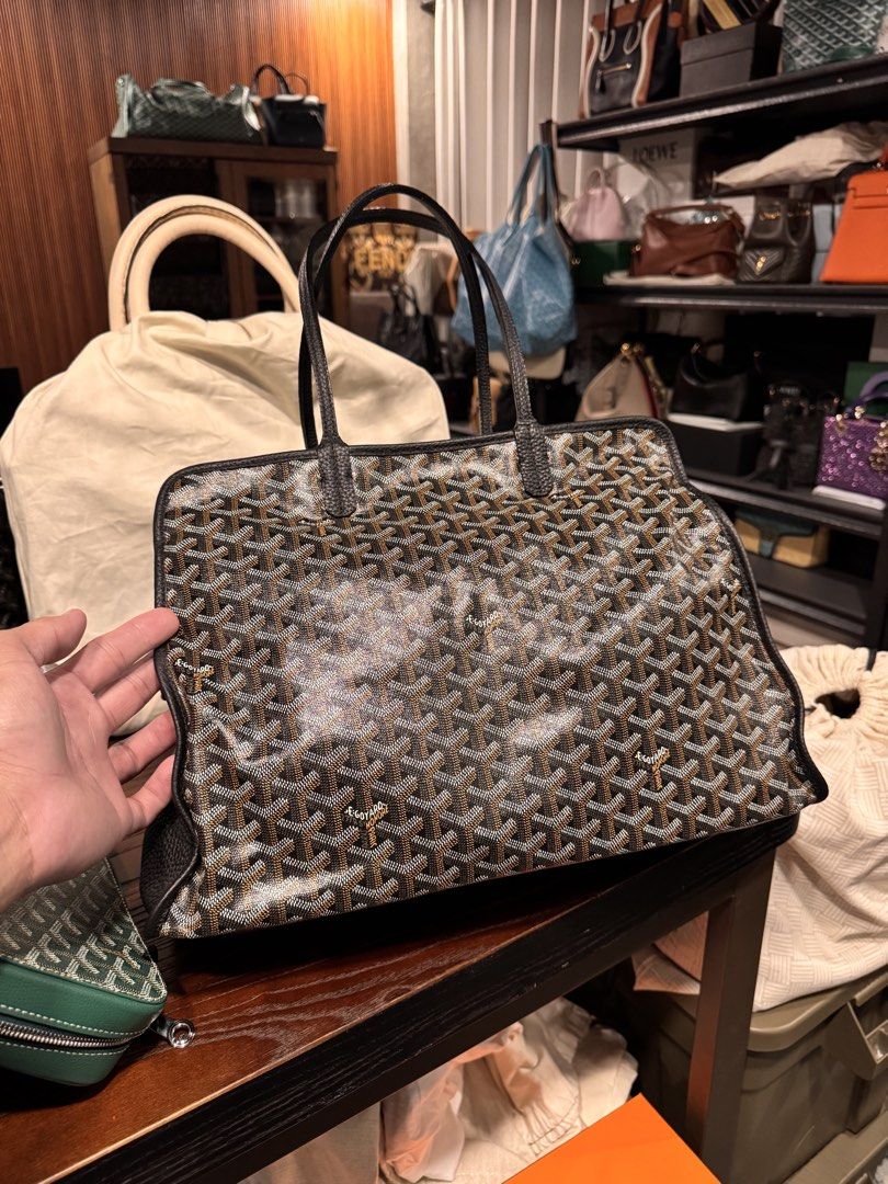 GOYARD HARDY (Category: Luxury Bags & Wallets) located in Makati City. Submitted by at68studios (Listing ID 1444095933, Image 3). Description: What you see is what you get. Last price posted .