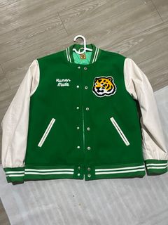 (Category: ) located in . Submitted by j.closet_ (Listing ID 1444081370, Image 1). Description: .