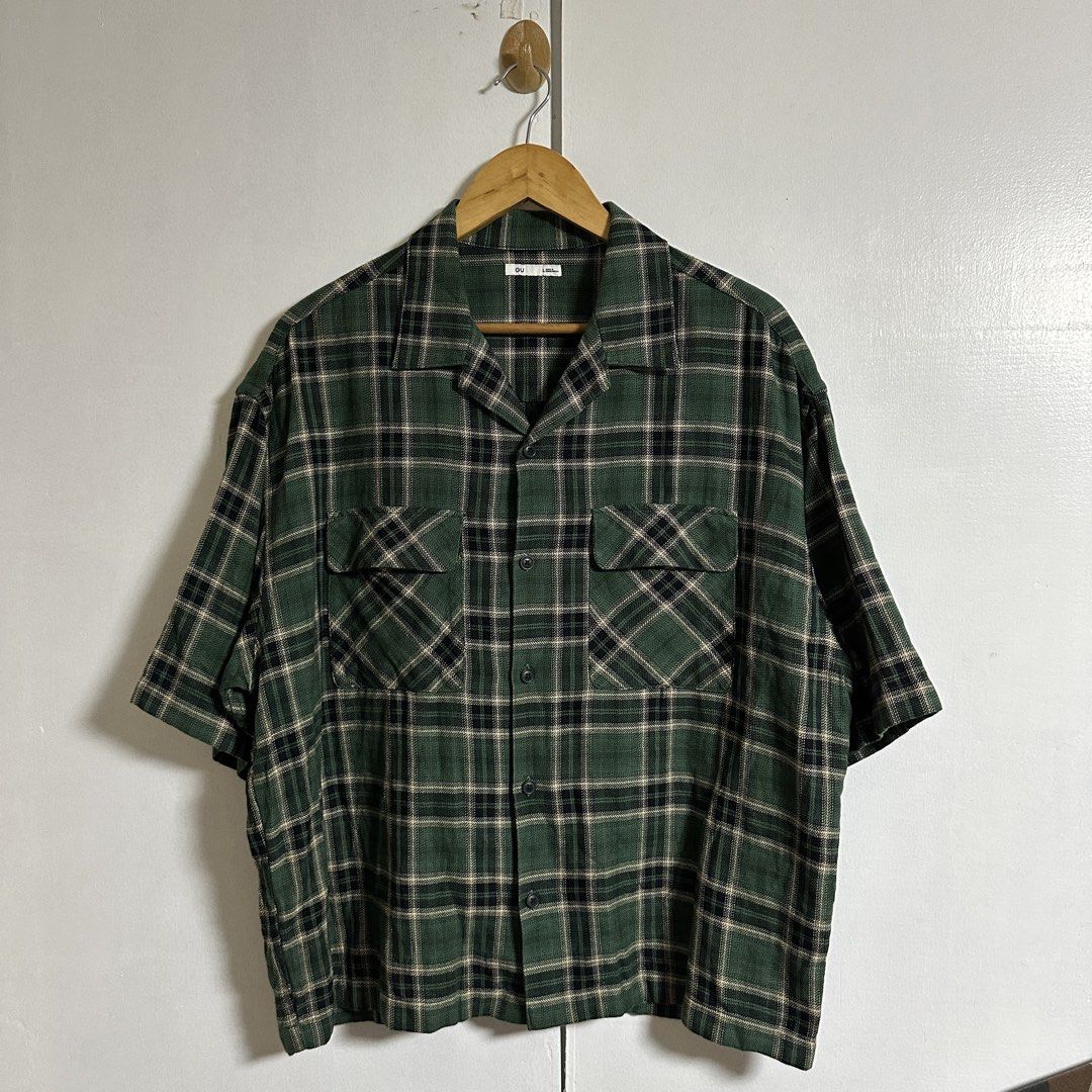 GU Open Collar Boxy Checked Shirt (unisex) (Category: Formal Shirts) located in General Trias. Submitted by seconddegreeco (Listing ID 1444054440, Image 1). Description: GU Open Collar Boxy Checked Shirt (unisex) Large (boxy) best fit XL 26.5 length 25 width Excellent ‼️ No issue.