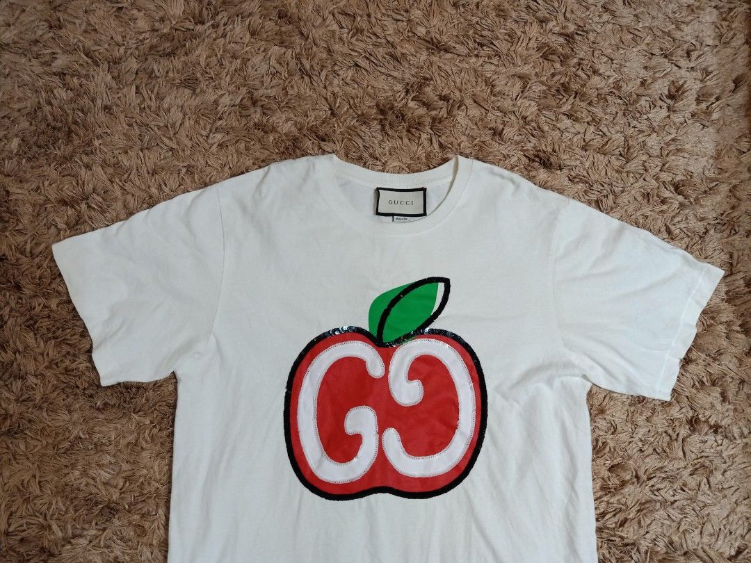 Gucci gg big logo shirt (Category: Shirts) located in Binmaley. Submitted by fashionluxury058 (Listing ID 1444043289, Image 2). Description: gucci gg big logo shirt in very good condition size: large men/ XL women unisex width: 22 inches length: 28 inches color: white.