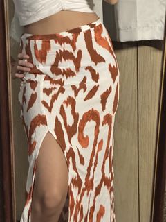 (Category: ) located in . Submitted by prttygrlcloset (Listing ID 1444043203, Image 1). Description: .