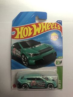(Category: ) located in . Submitted by diecast_rock.173 (Listing ID 1443914782, Image 1). Description: .