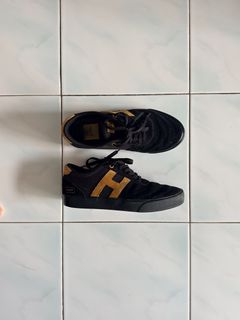 (Category: ) located in . Submitted by superthriftmy (Listing ID 1443913830, Image 1). Description: .