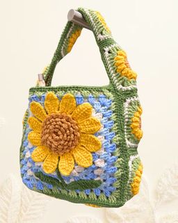 (Category: ) located in . Submitted by welovefleamarket (Listing ID 1444051239, Image 1). Description: .