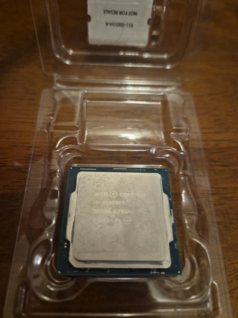 Intel Core i9-10900KF CPU Processor483844610600488960