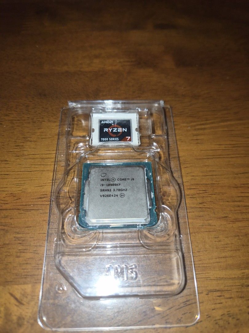 Intel Core i9-10900KF CPU Processor483844610600488962