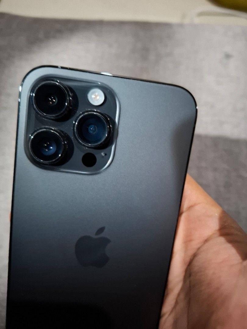 iPhone 14 Pro Max 256gb US Variant (Category: iPhone 14 Series) located in Caloocan City. Submitted by angebelena (Listing ID 1444035119, Image 2). Description: iPhone 14 Pro Max 256gb Space Black US Variant Letter N Start of model number Meaning Replacement device by Apple Esim only Openline both 84% BH Minor scratch sa screen, No dents and scraches sa back and sides. All working 3utools tested Money back guarantee if may repair. Unit case and R