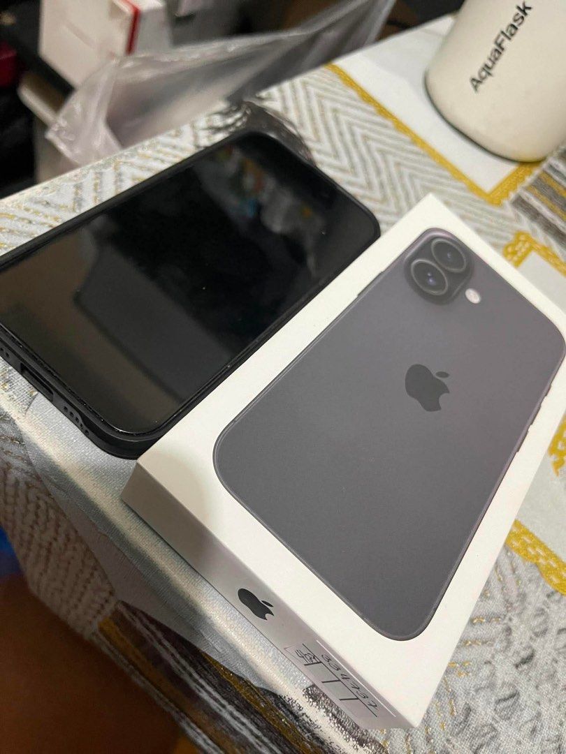 Iphone 16 - Black - 128 (Category: iPhone 16 Series) located in Manila. Submitted by patriciapa46687 (Listing ID 1444088520, Image 1). Description: iPhone 16 - Black -128📱 ✅ 2 weeks old only ✅ Complete accessories included: * Type-C Cable * Privacy Tempered Glass * Protective Case *Sim Locked (Globe) *1 Sim Slot *With Box The unit is in excellent condition and barely used..