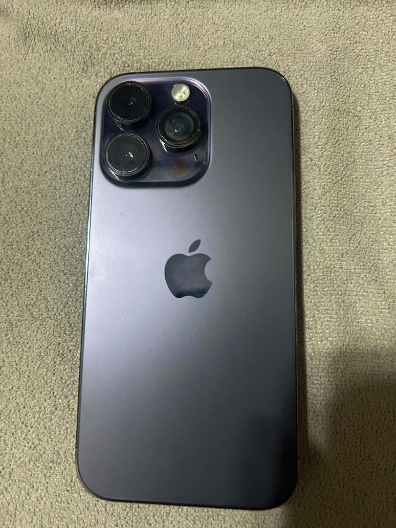 iPhone (Category: iPhone 14 Series) located in Caloocan City. Submitted by jov014 (Listing ID 1444049900, Image 3). Description: rush selling iPhone 14 pro 128 issue nawala 0.5 then change battery orig pinalit all working location north Caloocan.