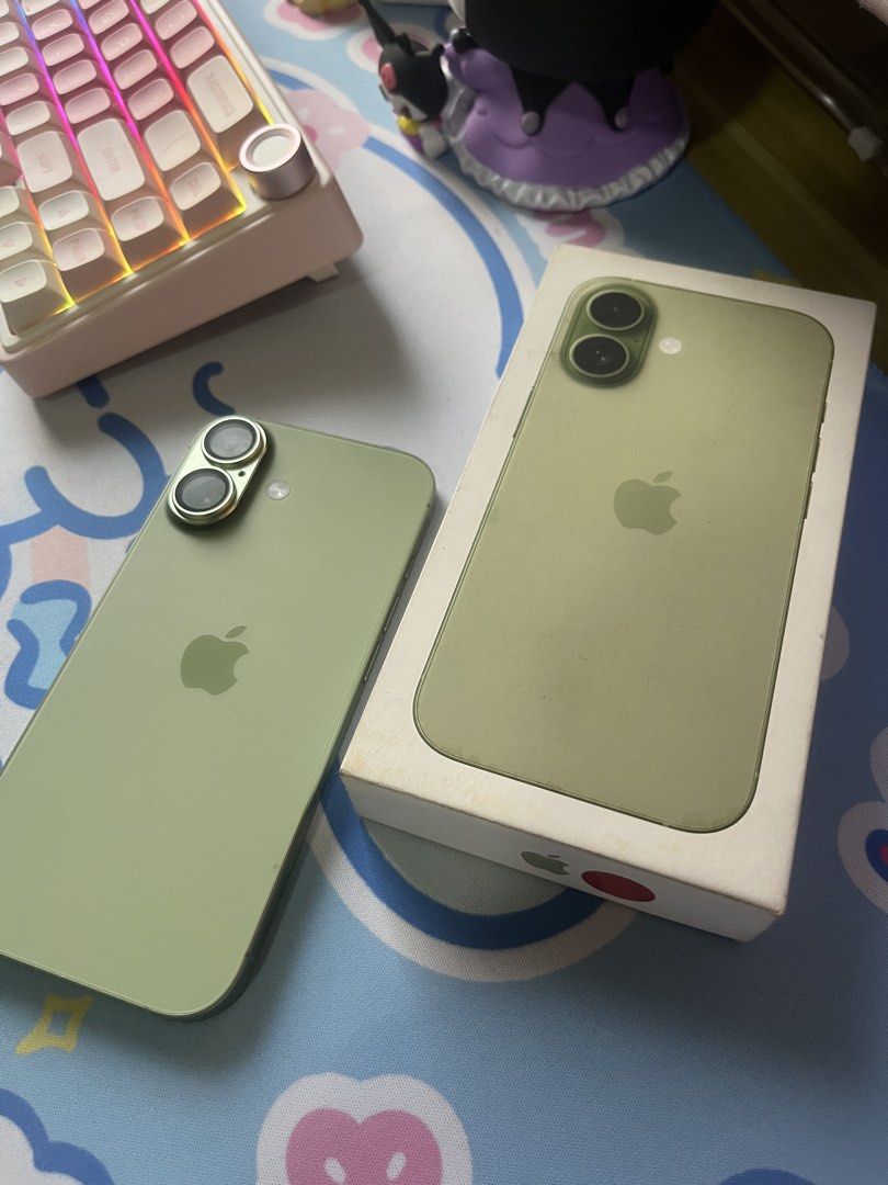 iphone 17 sage green 256gb 100 batt (Category: iPhone 17 Series) located in Manila. Submitted by gene0805 (Listing ID 1444067846, Image 1). Description: - iPhone 17 - Color: Sage Green - Storage: 256GB - Battery Health: 100% 21cc as of now - Condition: Excellent - Available for meetups in SM Marilao, Bulacan / Monumento / Valenzuela.