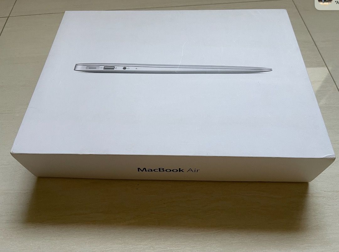 iPhone Box - Apple488469311416576001