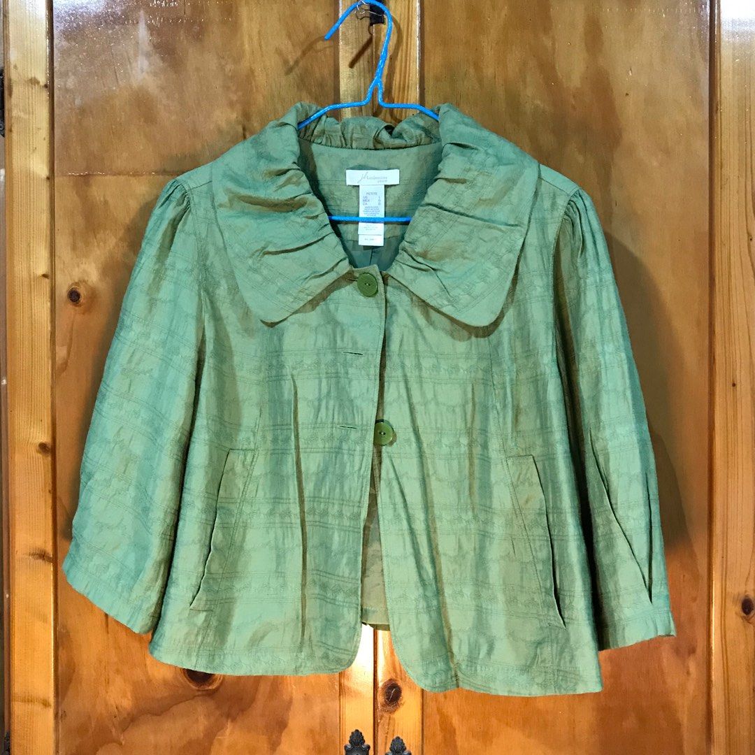 jhcollectibles petite blazer (Category: Coats, Jackets and Outerwear) located in Bauang. Submitted by tavias.shop (Listing ID 1444055611, Image 1). Description: Petite Large on Tag From US Box, excellent unused condition (vent stitch still intact) laid flat measurements: shoulder: 15" bust: 19" length: 18" with buttons and functional pockets negotiable🍀😊 .