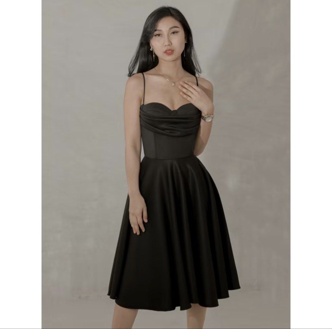 JOSLIN BUSTIER GRADUATION MIDI DRESS (Category: Dresses) located in Pasay City. Submitted by preiluuv (Listing ID 1444051210, Image 1). Description: .