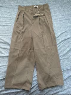 (Category: ) located in . Submitted by sofab.clothes (Listing ID 1444007379, Image 1). Description: .