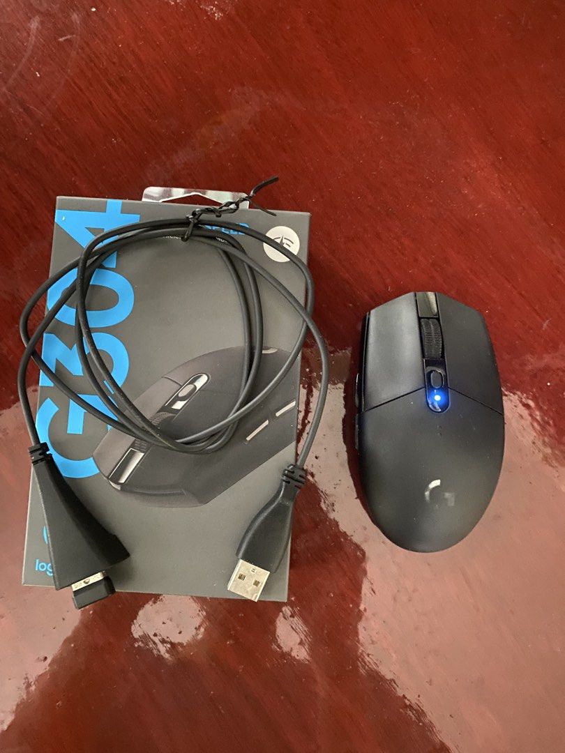 Logitech G304 Lightspeed Wireless Gaming Mouse - Black483820327572623360