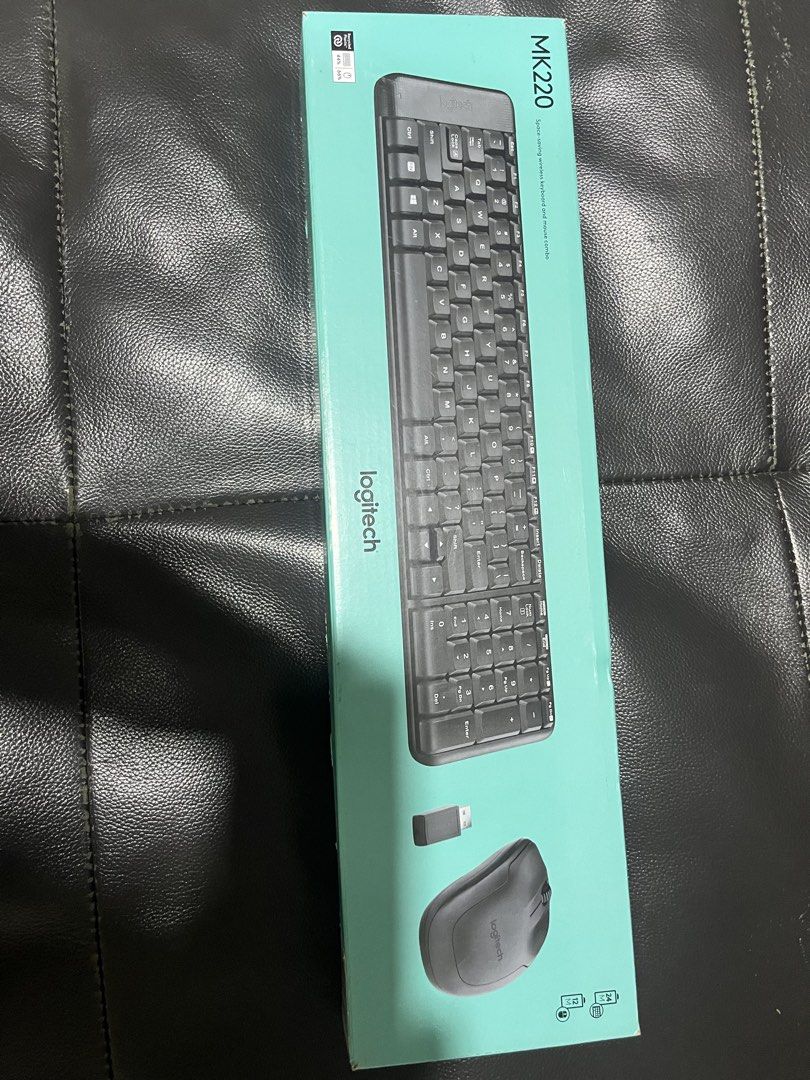 Logitech MK220 Wireless Keyboard and Mouse483844546092093440