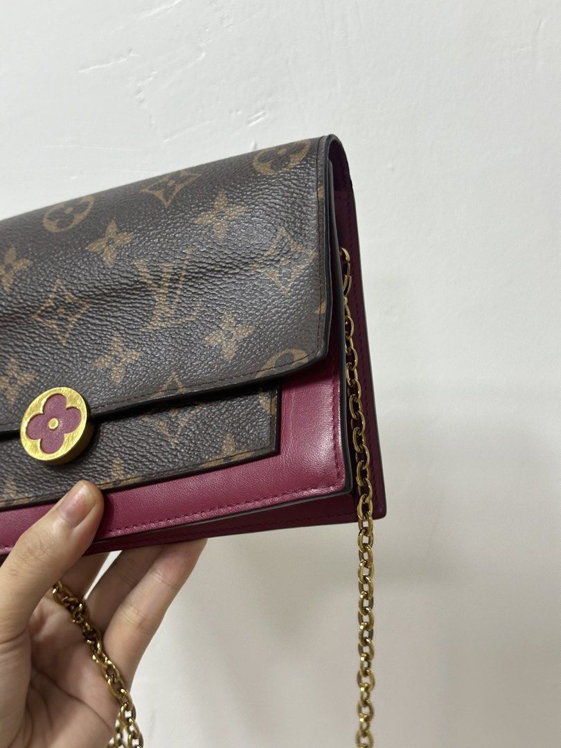 Louis Vuitton Monogram Canvas & Leather Chain Bag (Category: Luxury Bags & Wallets) located in Cavite. Submitted by aljennaaaa (Listing ID 1444093920, Image 3). Description: -comes with paper bag and box.