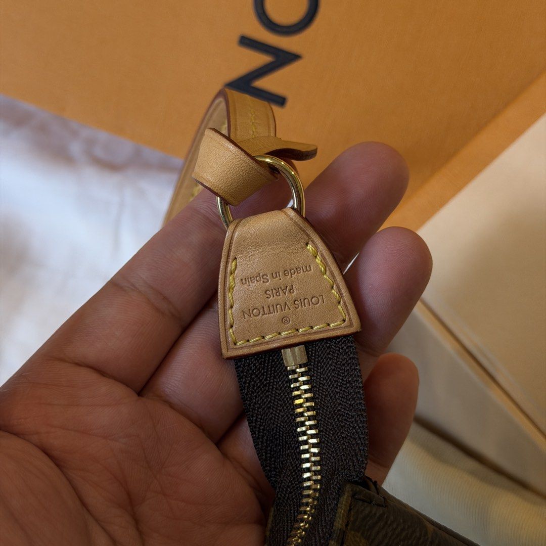 Louis Vuitton Monogram Pochette Accessories (Category: Luxury Bags & Wallets) located in Taguig. Submitted by mainsourceph (Listing ID 1443485949, Image 3). Description: Louis Vuitton Monogram Pochette Accessories Microchipped Kept and unused condition Box, Dust bag, Paper bag.