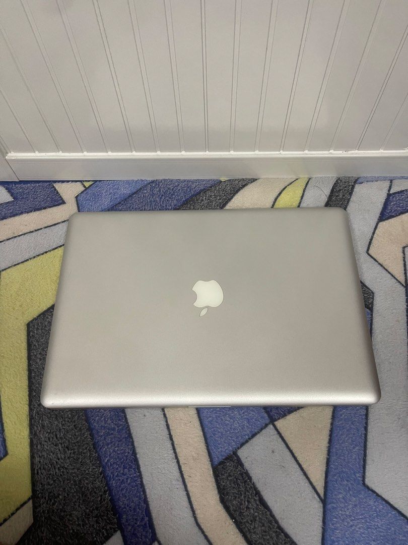 macbook pro i7 2012 15inch with vcard (Category: Laptops & Notebooks) located in Manila. Submitted by hometechieonlineshop (Listing ID 1443967568, Image 2). Description: macbook pro i7 mid 2012 15-inch 10gb ram (upgradeable) 256gb ssd (upgradeable) cc: 1432 status: service recomended battery life 2-3 hrs only graphics: Nvidia Geforce GT 650M intel HD Graphics 4000 with charger only .