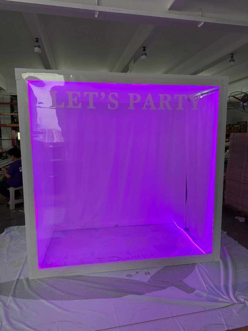 Magazine Photo Booth Box 2×2×2.3M (Category: Other Photography Accessories) located in Quezon City. Submitted by trustrade86136 (Listing ID 1443987348, Image 1). Description: 🎉✨ Magazine Photo Booth Box 2×2×2.3M (202606-316) 📸 Perfect for events, parties & brand activations ✨ Eye-catching illuminated design 🎊 Creates fun and memorable photo opportunities 💡 Built-in LED lighting for a vibrant display 🏢 Ideal for weddings, birthdays, corporate