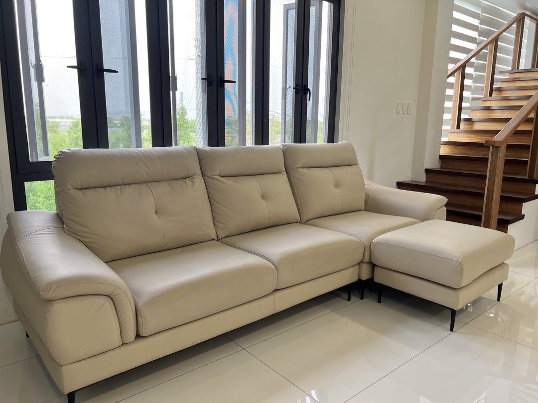 Mandaue Foam Vesta L-Shape Sofa (Category: Sofas) located in Bacoor. Submitted by jessiskah (Listing ID 1444005314, Image 2). Description: We’re selling our Vesta L-Shape Sofa as we’re changing our living room layout. Bought in August 2025 and still in excellent condition. Well maintained, clean, and comfortable. Cushions are still firm, with no tears, peeling, or major damage. • Modern and timeless design • Easy to match neutral color • Clean an