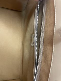 (Category: ) located in . Submitted by clarins.me (Listing ID 1443916995, Image 1). Description: .