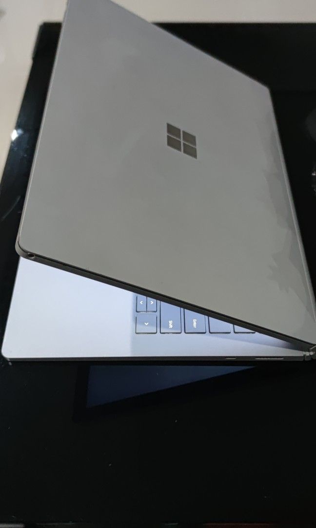 Microsoft Surface Laptop Book 2483819789317591042