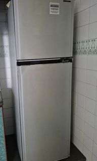 (Category: ) located in . Submitted by sunsetsale (Listing ID 1444004241, Image 1). Description: .