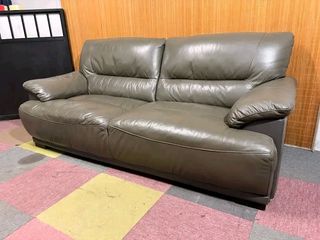 (Category: ) located in . Submitted by shaira29 (Listing ID 1444005933, Image 1). Description: .