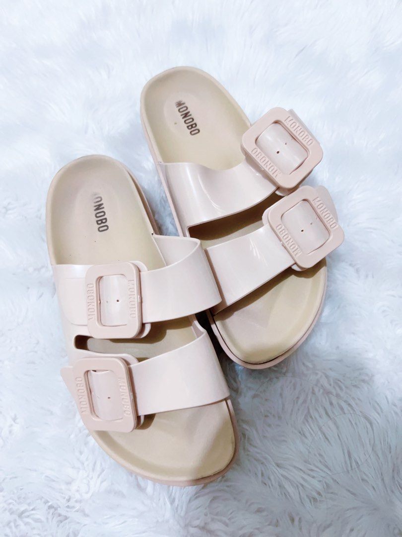 Monobo Wedge Sandals Size 36.5 (Category: Wedges) located in Cavite. Submitted by butfirstdecluttering (Listing ID 1444021727, Image 2). Description: - Monobo wedge sandals - Size: 36.5 - Condition: Worn only once (short duration) - Original Price: PHP 1000 - Selling Price: PHP 400 - Stylish and a great deal! Bought it for 1000 selling for only 400 Nstock lang size 36 Lalamove payment first gcash JNT depende sa location pick up dito .