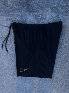 (Category: ) located in . Submitted by vanthriftfinds5 (Listing ID 1444058512, Image 1). Description: .
