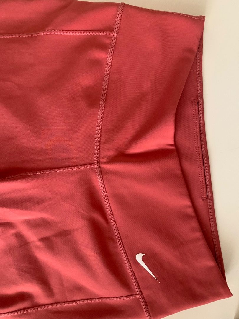 Nike Dri-fit Shorts/Tights (Category: Activewear) located in Taguig. Submitted by igeovaaan (Listing ID 1443917655, Image 2). Description: Lightly used Authentic Nike Snug fit - size Large but best fits Medium due to the fit.