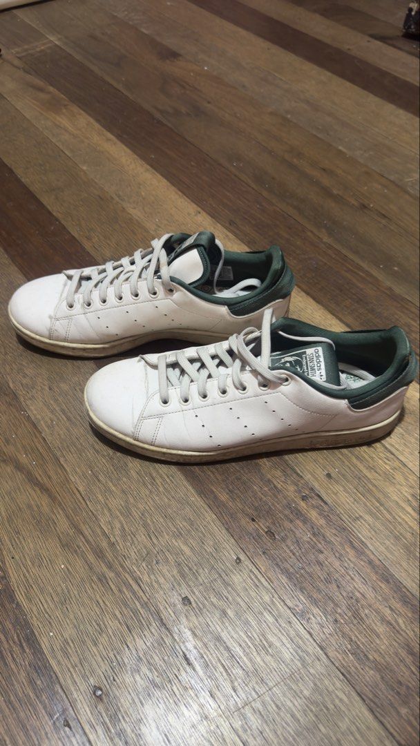 NIKE VOMERO 5 and STAN SMITH PARLEY (Category: Sneakers) located in Caloocan City. Submitted by leyoooo (Listing ID 1444016139, Image 3). Description: DECLUTTER All IN SALE Nike Vomero 5 (size 9 US M) Adidas Stan Smith Parley (size 8.5 US M) All original and in Very good condition. Need lang ng linis. .