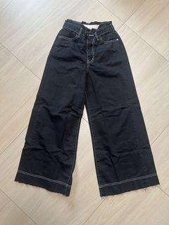 （分類：）位於 。 由 richard.billyham 提交（商品編號 1443956139，圖片 1）。簡介： 。