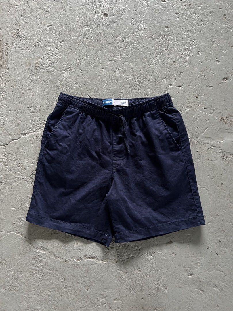Old Navy Shorts Size S Navy Blue (Category: Shorts) located in Mabalacat. Submitted by sweatout.ph2025 (Listing ID 1443963259, Image 1). Description: - Navy blue Old Navy jogger shorts - Size S - Elastic waistband with drawstring - Two side pockets - Built-in Flex material for comfort - Ideal for casual wear or lounging.