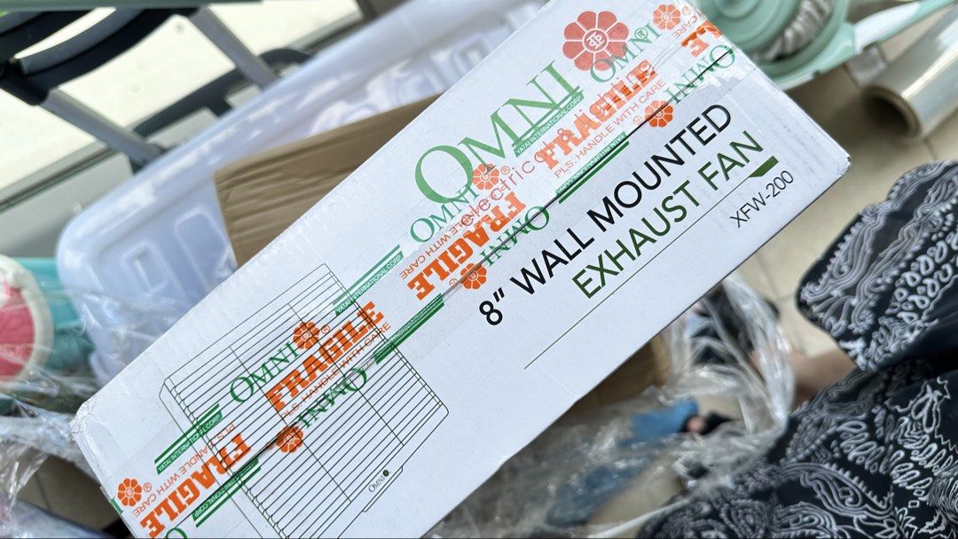 Omni Wall Mounted Exhaust Fan (Category: Home Improvement Tools & Accessories) located in Taguig. Submitted by bpyte0408 (Listing ID 1443926307, Image 2). Description: BRAND NEW Omni Wall Mounted Exhaust Fan Opened box for testing only RFS: Wrong size.