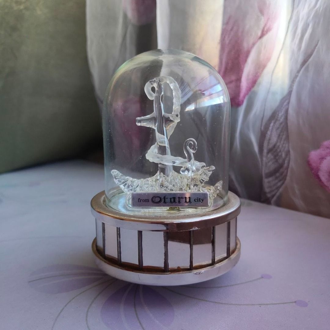 OTARU MUSICAL FIGURINE MUSIC BOX (Category: Vintage Collectibles) located in Cebu City. Submitted by timeless_treasure79 (Listing ID 1443958021, Image 1). Description: ✨OTARU MUSICAL FIGURINE MUSIC BOX✨ 💰 Price: ₱1,200 📍 Location: Cebu City 📌 DETAILS Type: Musical box Design: Glass Anchor Country of origin: Japan Material: Glass dome, Glass figurine Condition: Vintage / Slightly used 🚚 DELIVERY: • Can ship nationwide • No physical store, no w