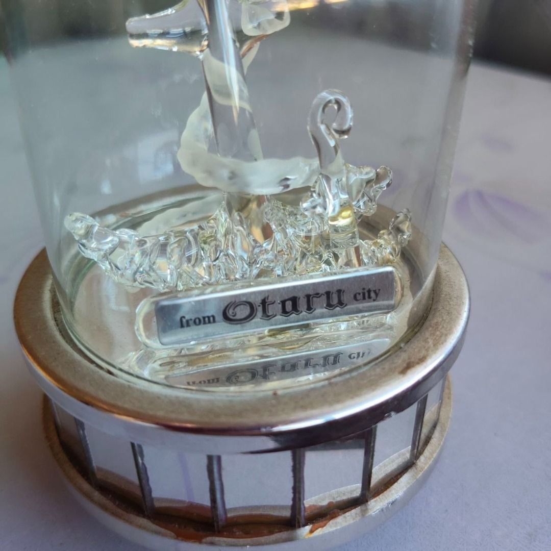 OTARU MUSICAL FIGURINE MUSIC BOX (Category: Vintage Collectibles) located in Cebu City. Submitted by timeless_treasure79 (Listing ID 1443958021, Image 2). Description: ✨OTARU MUSICAL FIGURINE MUSIC BOX✨ 💰 Price: ₱1,200 📍 Location: Cebu City 📌 DETAILS Type: Musical box Design: Glass Anchor Country of origin: Japan Material: Glass dome, Glass figurine Condition: Vintage / Slightly used 🚚 DELIVERY: • Can ship nationwide • No physical store, no w