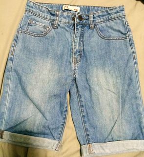 (Category: ) located in . Submitted by pheashop (Listing ID 1444039276, Image 1). Description: .