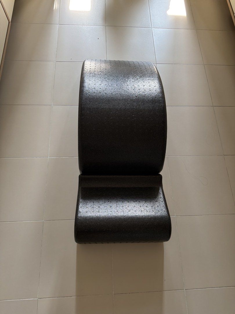 Pilates Arc Barrel Foam Roller (Category: Toning & Stretching Accessories) located in Singapore. Submitted by poohpoohworld (Listing ID 1443923855, Image 1). Description: - Black Pilates Arc Barrel - Made of dense, sturdy foam - Ideal for stretching and core strengthening - Versatile for multiple exercise positions - Suitable for home or studio use Good for stretching back.