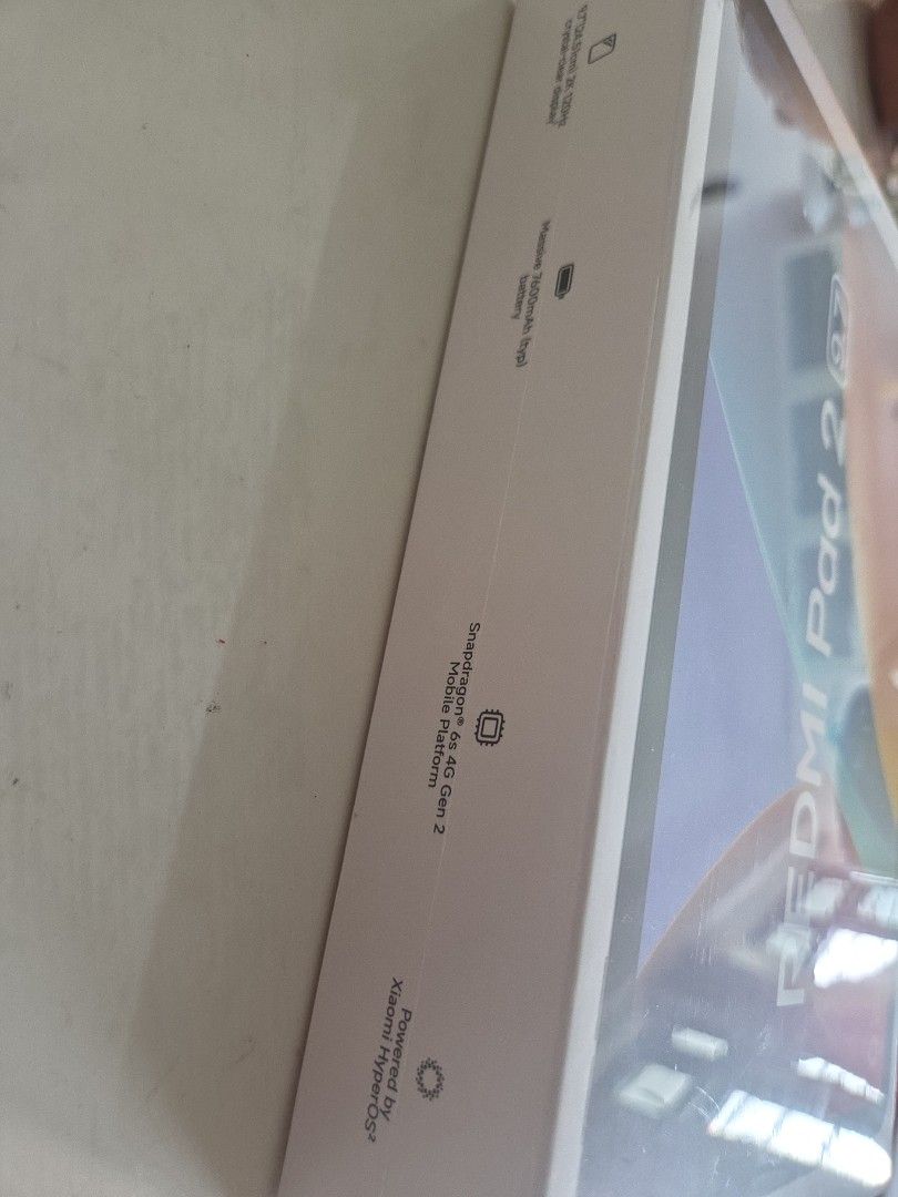 Redmi (Category: Android) located in Singapore. Submitted by nanoball (Listing ID 1443972016, Image 3). Description: - Redmi Pad 2 - 10-inch display - Powered by Xiaomi HyperOS - Snapdragon 680 4G Gen 2 Mobile Platform - Massive 8000mAh battery - Ideal for everyday use.