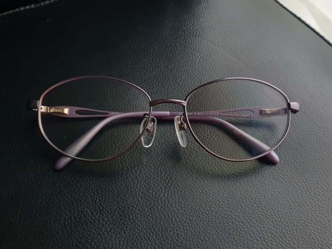Rodenstock Exclusiv Titanium Eyeglass Frame (Category: Sunglasses & Eyewear) located in Quezon City. Submitted by WasalakTwo (Listing ID 1444046397, Image 1). Description: Bought in Japan Authentic Durable and high quality Goodcondition Still presentable Lens are graded, but replaceable Open for delivery nationwide Front Width 13.5cm Front Height 4.1cm.