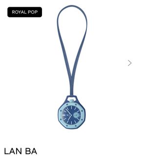 (Category: ) located in . Submitted by upgradingwardrobe (Listing ID 1443944675, Image 1). Description: .