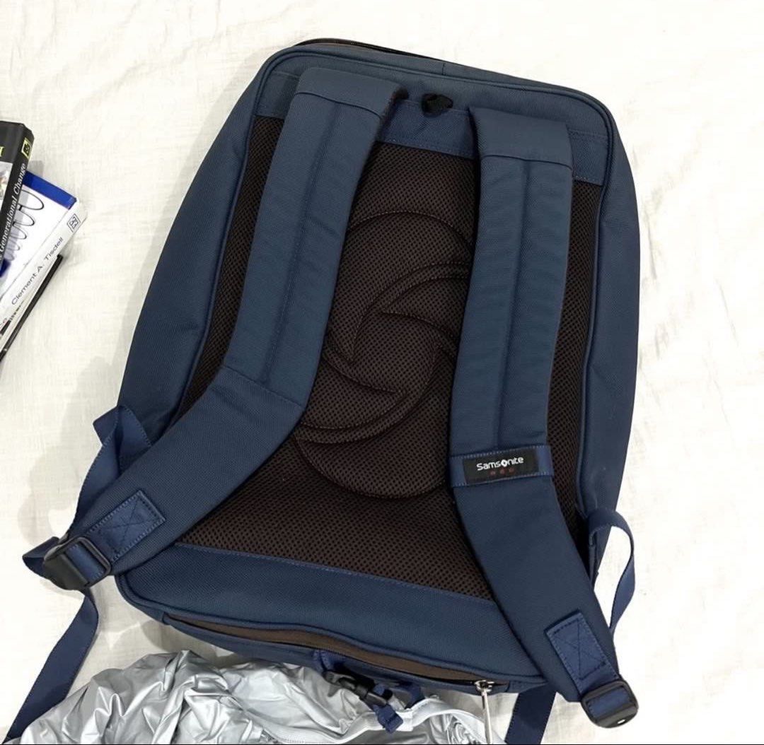 Samsonite RED Navy Blue Backpack with Rain Cover (Category: Backpacks) located in Antipolo. Submitted by sarisarionlinestore (Listing ID 1443982828, Image 2). Description: - Navy blue Samsonite RED backpack - Comes with a silver, branded Samsonite RED rain cover - Padded straps and back for maximum comfort - Ample space inside, perfect for daily use or travel.