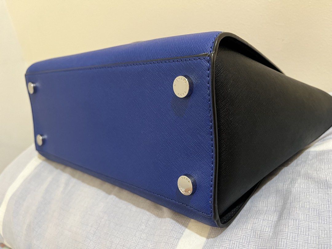 SELMA MEDIUM (Category: Luxury Bags & Wallets) located in Quezon City. Submitted by dropshopselections (Listing ID 1444023987, Image 3). Description: original excellent condition approx 13 x 8 x 5inches.