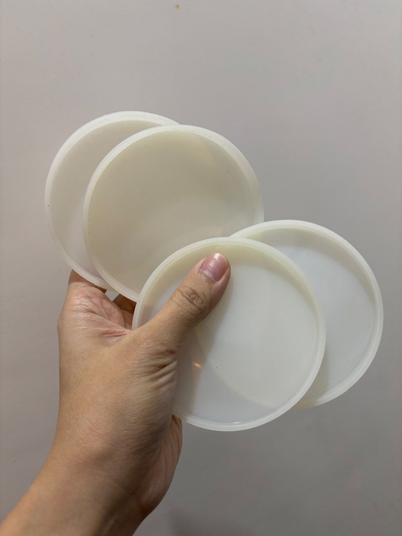 Set of 4 Silicone Coaster Molds (Category: Dinnerware & Cutlery) located in Paranaque City. Submitted by mysinfulindulgence (Listing ID 1444014037, Image 2). Description: Doing a little KonMari for the benefit of the Cats of NSHA 😻🙏 Last price posted Pick up loc: bf homes paranaque Mop: bdo / gcash Mod: lbc, grab or lalamove.